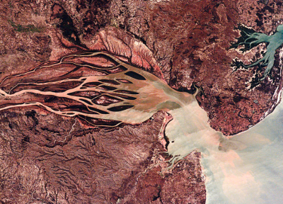 تصویری جالب از رودخانه خونین از فضا