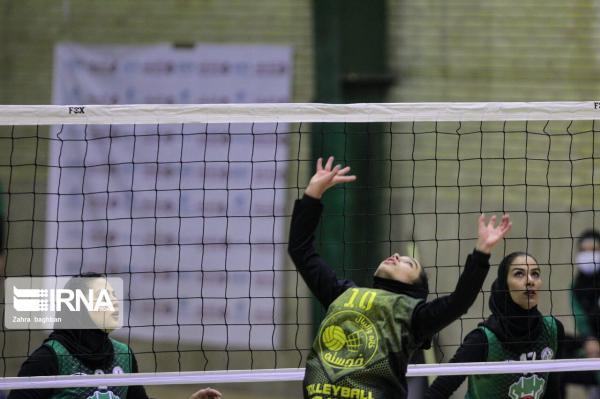 غلبه تیم والیبال زنان زرتشتی یزد بر پاس گرگان