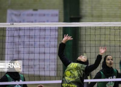 غلبه تیم والیبال زنان زرتشتی یزد بر پاس گرگان