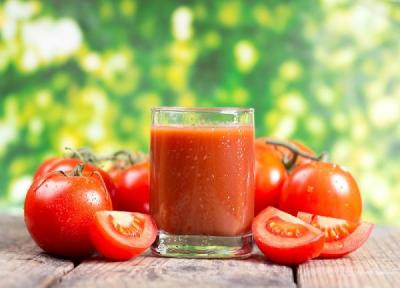 23 خواص آب گوجه فرنگی و مضرات آن