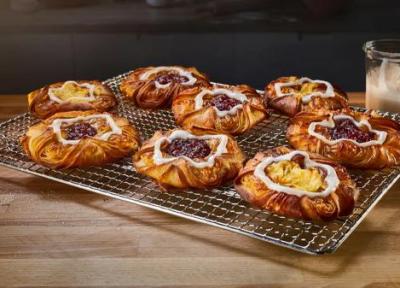 طرز تهیه شیرینی دانمارکی در ماکروفر؛ مرحله به مرحله